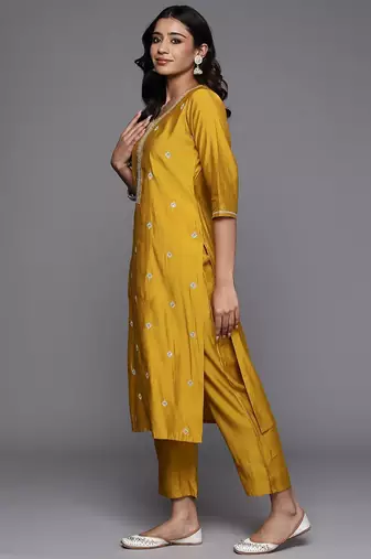 women ethnic motifs embroidered kurta with trousers & dupatta
