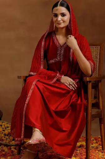 women ethnic motifs embroidered empire mirror work kurta with trousers & with dupatta