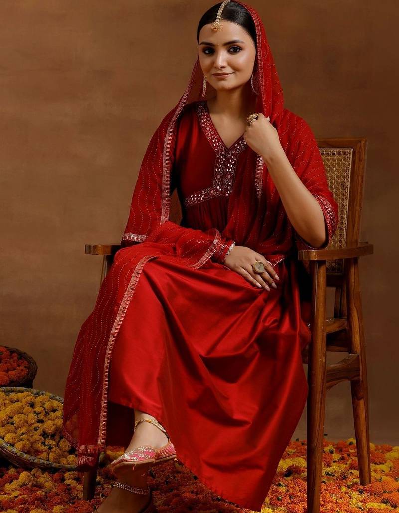 women ethnic motifs embroidered empire mirror work kurta with trousers & with dupatta