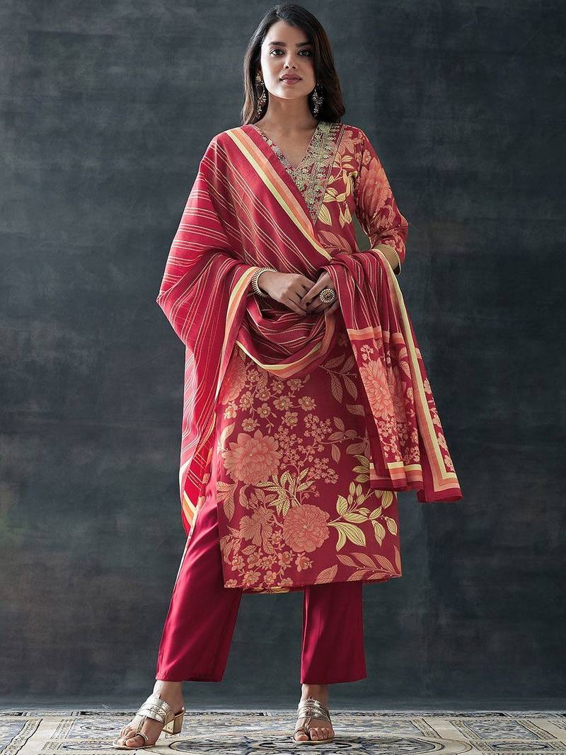 floral printed v-neck straight kurta with trousers & dupatta