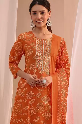 women ethnic motifs printed regular thread work kurta with trousers & with dupatta