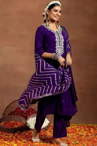 floral embroidered kurta with trouser & dupatta