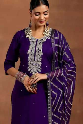 floral embroidered kurta with trouser & dupatta