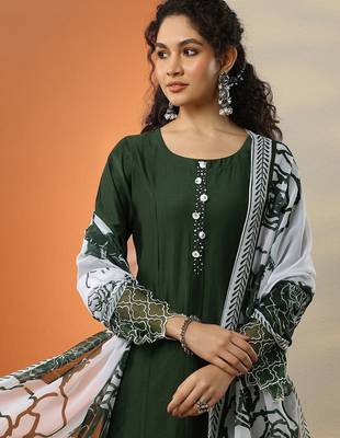 green and white round neck beads and stones straight kurta with trouser & dupatta 2