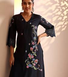 women floral embroidered kurta with trouser