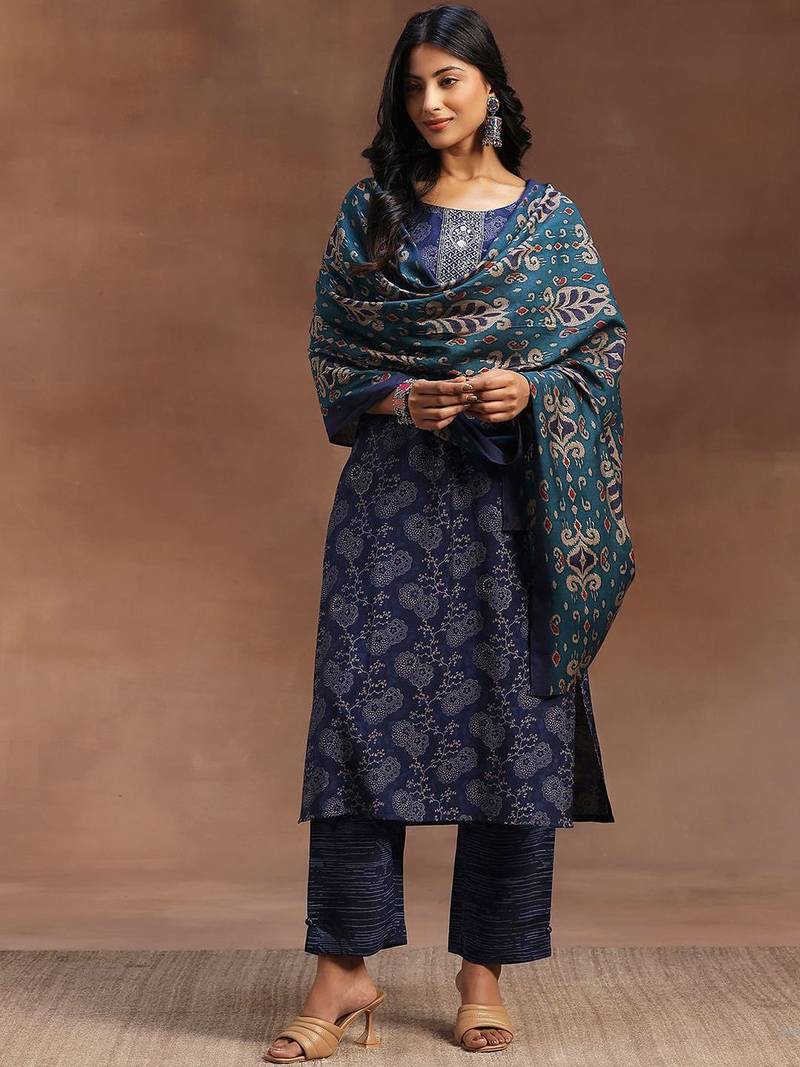 blue floral embroidered zari kurta with trousers & dupatta