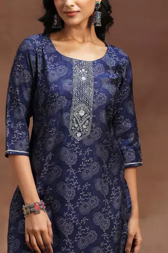 blue floral embroidered zari kurta with trousers & dupatta