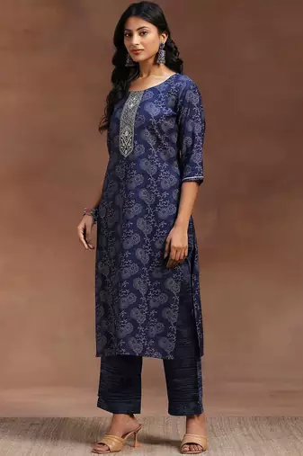 blue floral embroidered zari kurta with trousers & dupatta