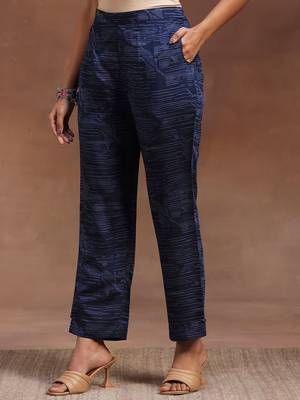 blue floral embroidered zari kurta with trousers & dupatta 6