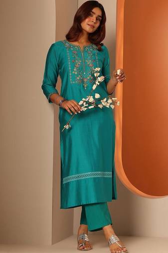 women ethnic motifs embroidered regular thread work kurta with trousers
