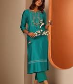 women ethnic motifs embroidered regular thread work kurta with trousers