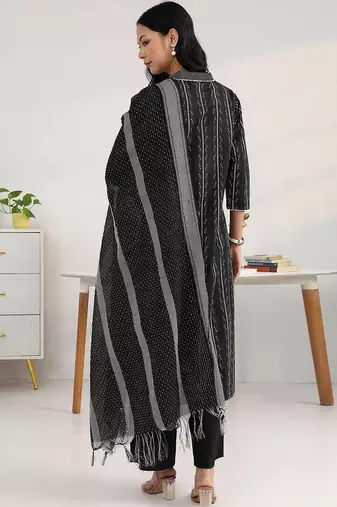women printed regular cotton blend kurta with palazzos & with dupatta