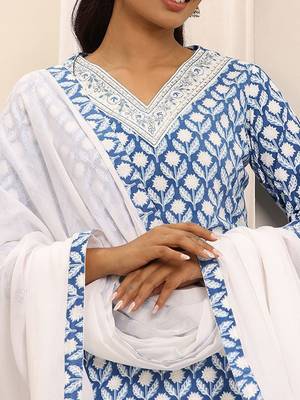 women floral printed kurta with trousers & with dupatta 2