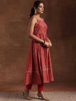 womens red printed anarkali kurta with trousers & dupatta 5