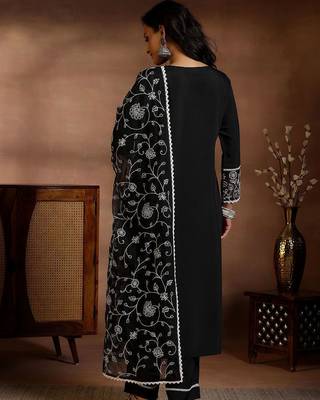 floral yoke design panelled sequinned kurta with trousers & dupatta 4