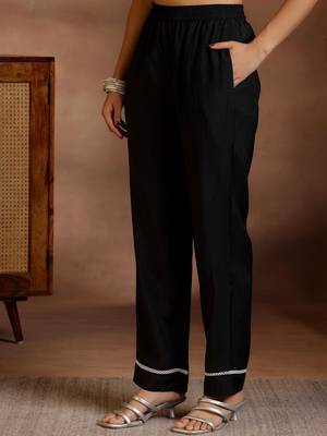 floral yoke design panelled sequinned kurta with trousers & dupatta 7