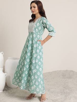 womens green printed cotton anarkali kurta with churidar & dupatta 4