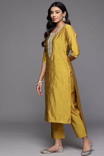 floral embroidered straight zari work kurta with trousers & dupatta