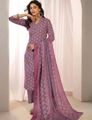 women ethnic motifs printed regular kurta with trousers & with dupatta 1