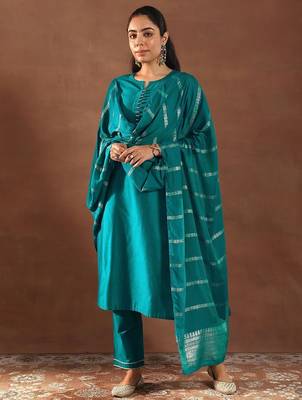 round neck gotta patti straight kurta with trousers & dupatta 2