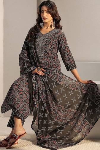 women ethnic motifs printed regular kurta with trousers & with dupatta