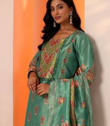 women ethnic motifs printed kurta with trouser & dupatta