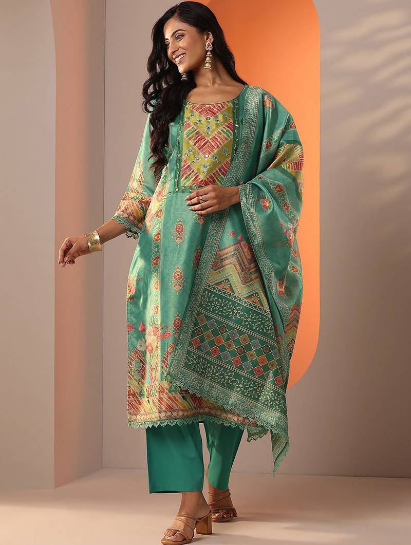 women ethnic motifs printed kurta with trouser & dupatta