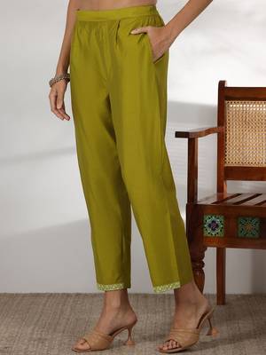 women bandhani printed regular sequinned kurta with trousers & with dupatta 7