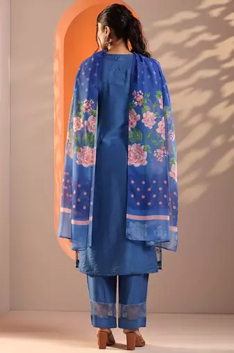 women floral embroidered kurta with trousers & dupatta