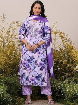 floral embroidered regular kurta with trousers & dupatta 5