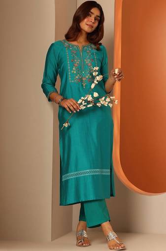 women ethnic motifs embroidered regular thread work kurta with trousers
