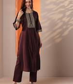 women floral yoke design pleated regular kurta with trousers