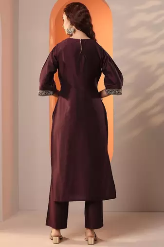 women floral yoke design pleated regular kurta with trousers