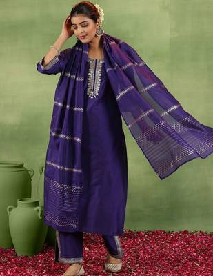 ethnic motifs yoke design sequinned straight kurta with trousers & dupatta 2