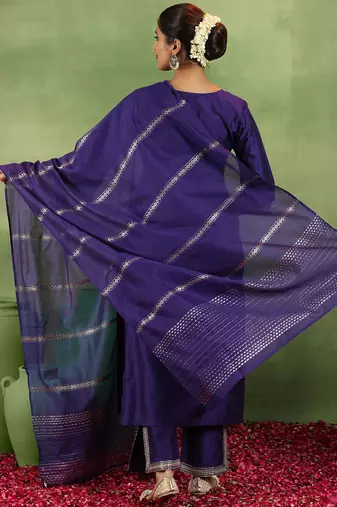 ethnic motifs yoke design sequinned straight kurta with trousers & dupatta