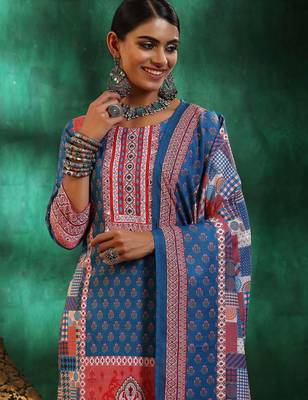 floral printed mirror work linen kurta with trousers & dupatta 4