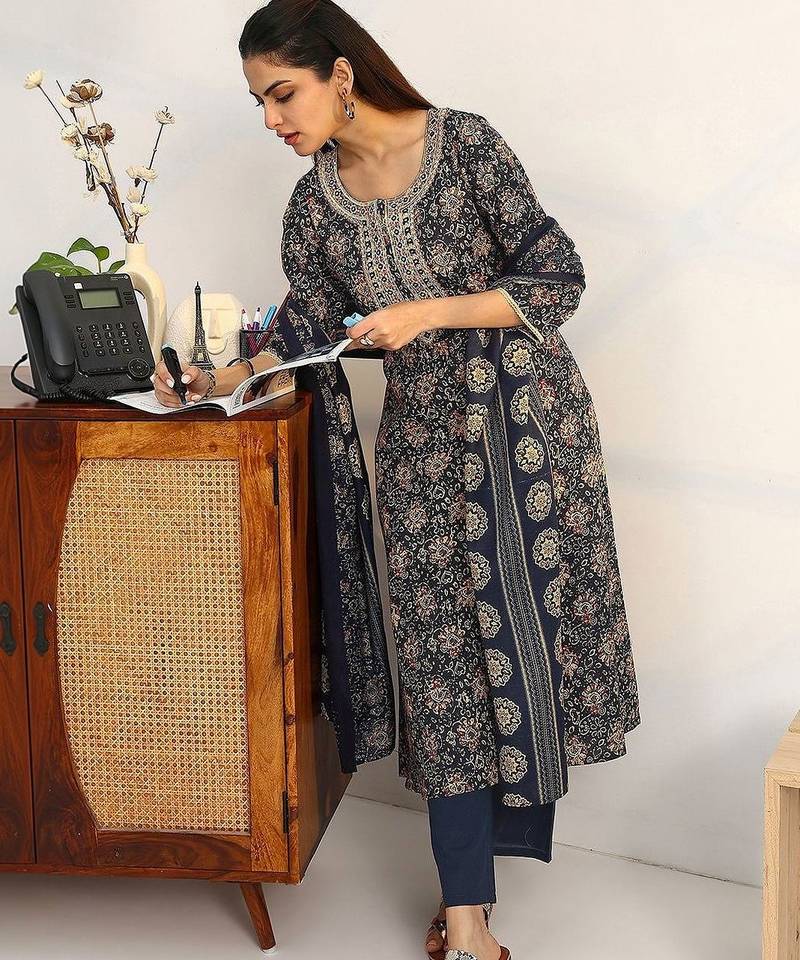 women ethnic motifs printed regular cotton blend kurta with trousers & with dupatta