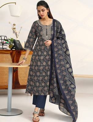 women ethnic motifs printed regular cotton blend kurta with trousers & with dupatta 2