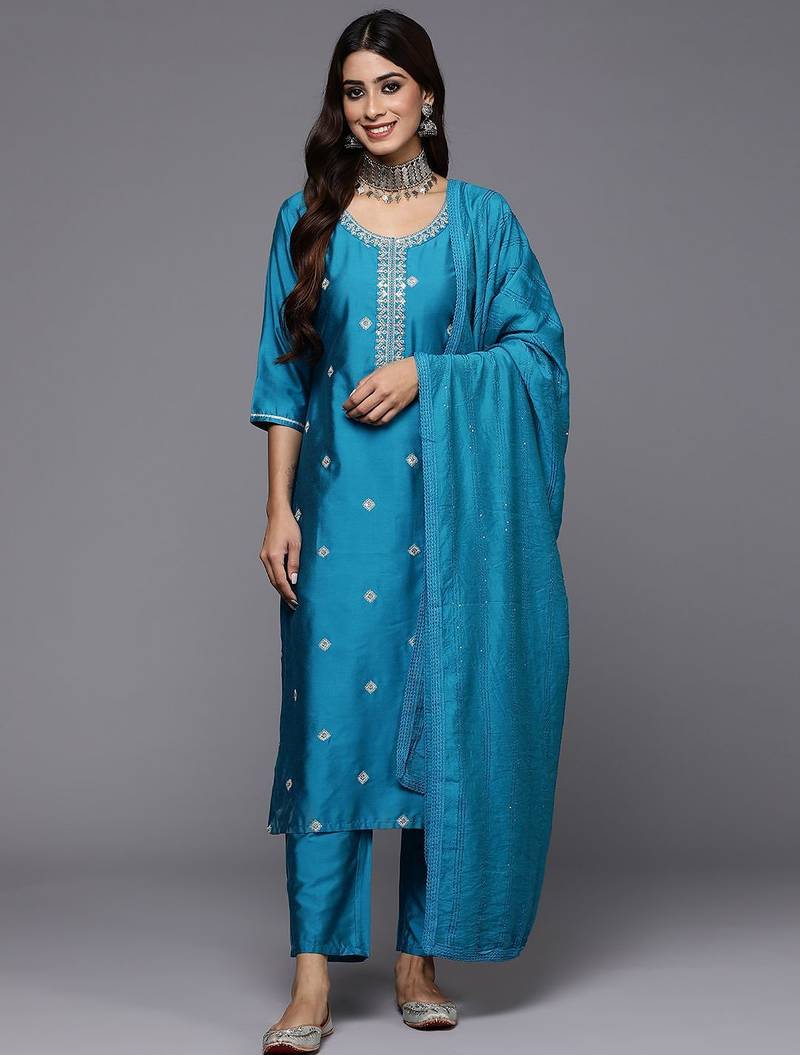 ethnic motifs embroidered straight kurta with trousers & dupatta