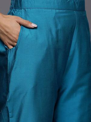 ethnic motifs embroidered straight kurta with trousers & dupatta 3