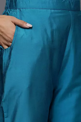 ethnic motifs embroidered straight kurta with trousers & dupatta