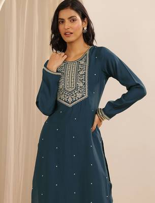 floral embroidered round neck silk blend kurta with trousers & dupatta 6