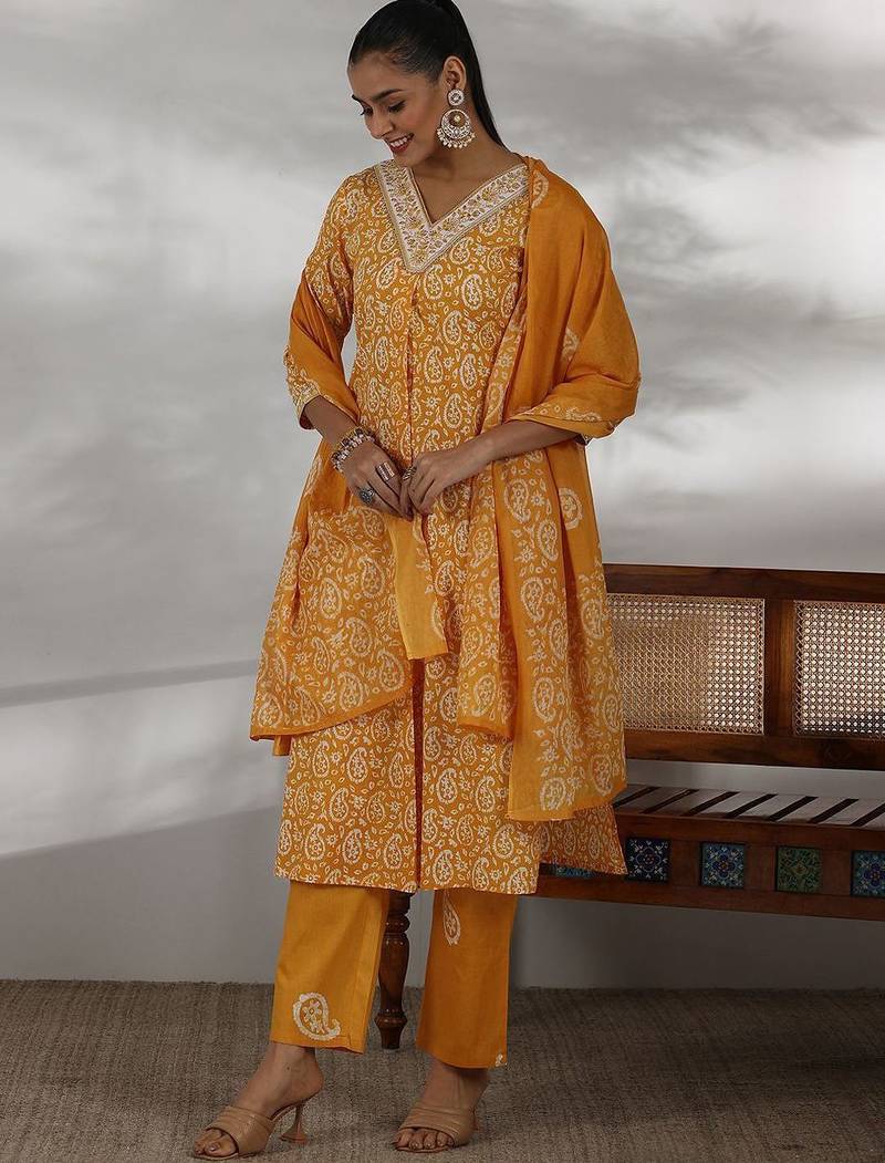 paisley printed thread work v-neck  cotton kurta with trouser & dupatta