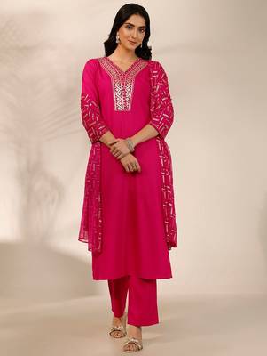 women embroidered regular kurta with trousers & with dupatta 1
