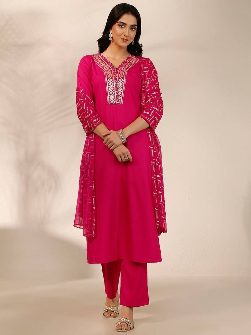 women embroidered regular kurta with trousers & with dupatta