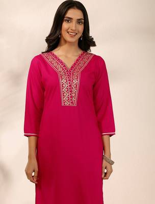 women embroidered regular kurta with trousers & with dupatta 2