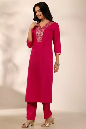 women embroidered regular kurta with trousers & with dupatta