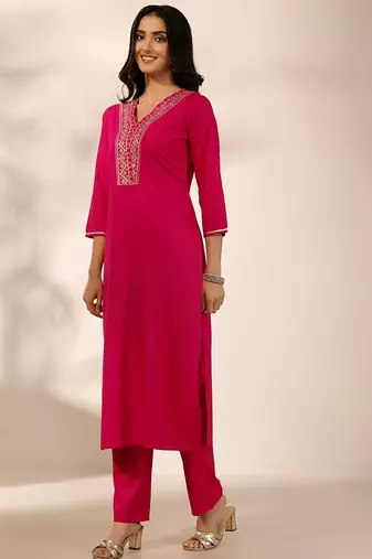 women embroidered regular kurta with trousers & with dupatta