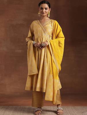 womens yellow printed anarkali kurta with trousers & dupatta 2