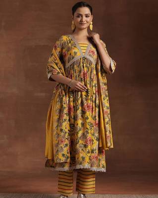 floral printed empire sequinned a-line kurta with trousers & dupatta 4